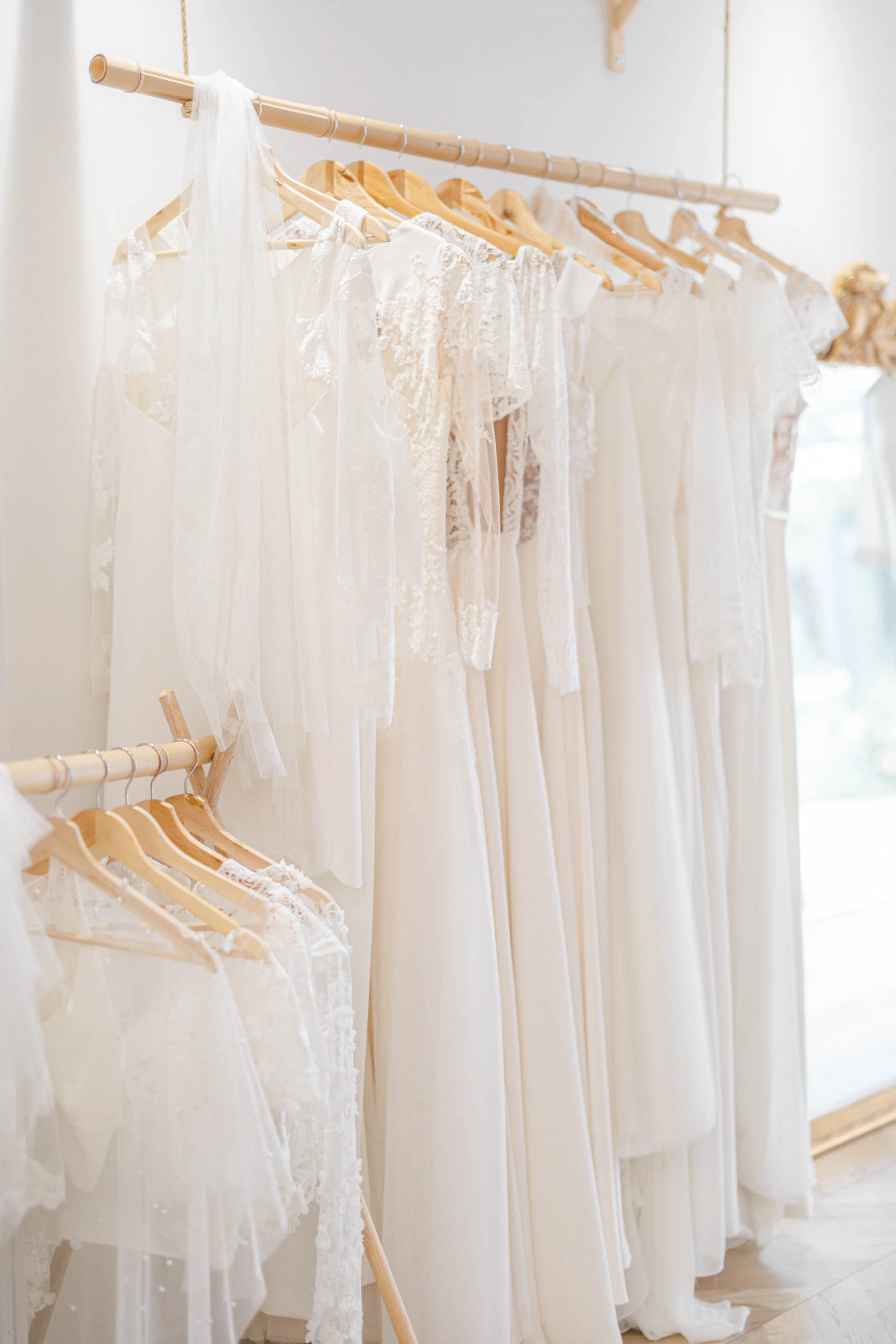 blanc robe rose boutique stylisme